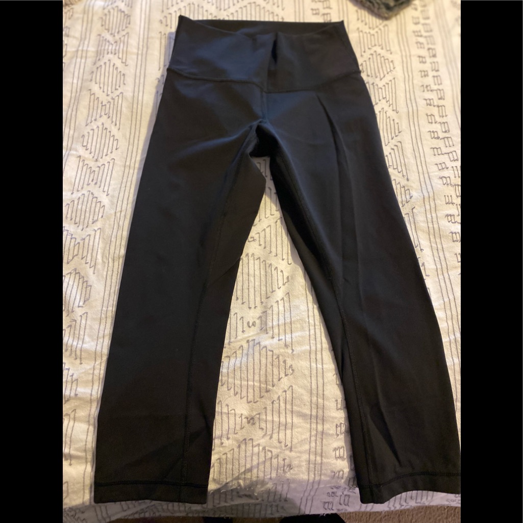 Lululemon Capri Euc
